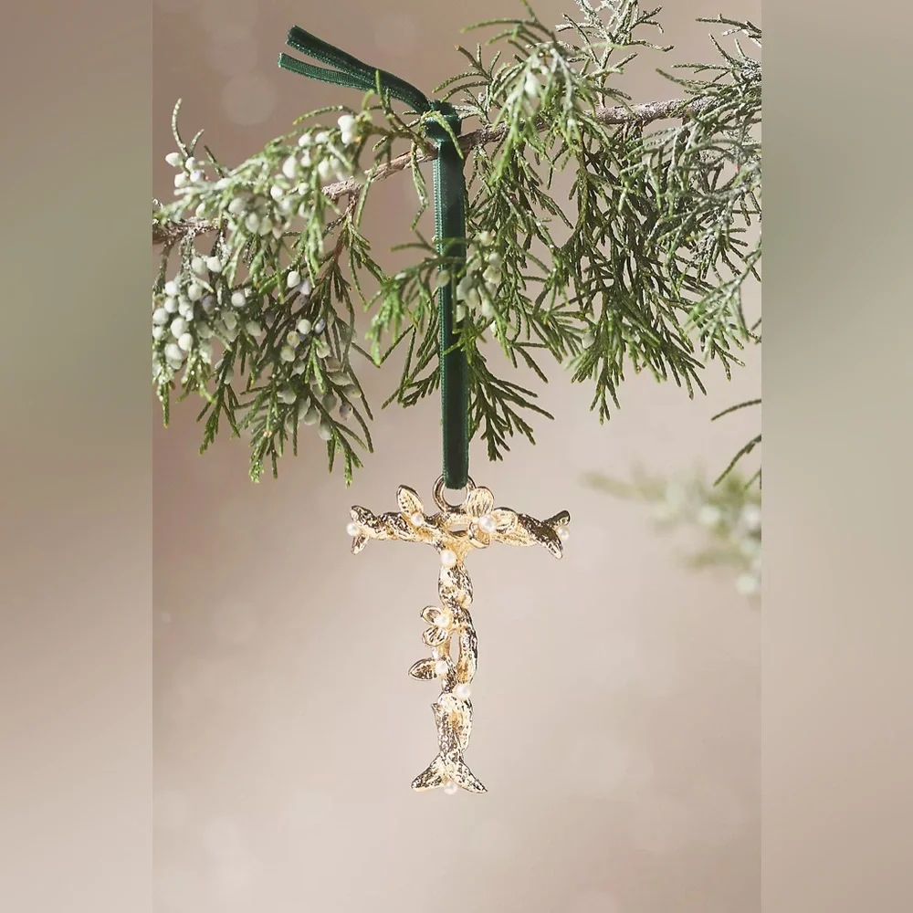Anthropologie Aurelia Gold Pearl Monogram Letter “T” Initial Ornament NWT